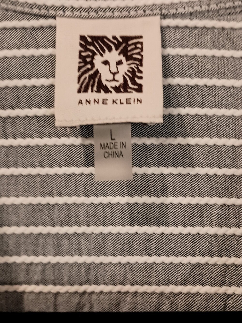 Anne Klein Gray and White Striped Tie-Hem Sleeveless Button-Up Top - Picture 4 of 10